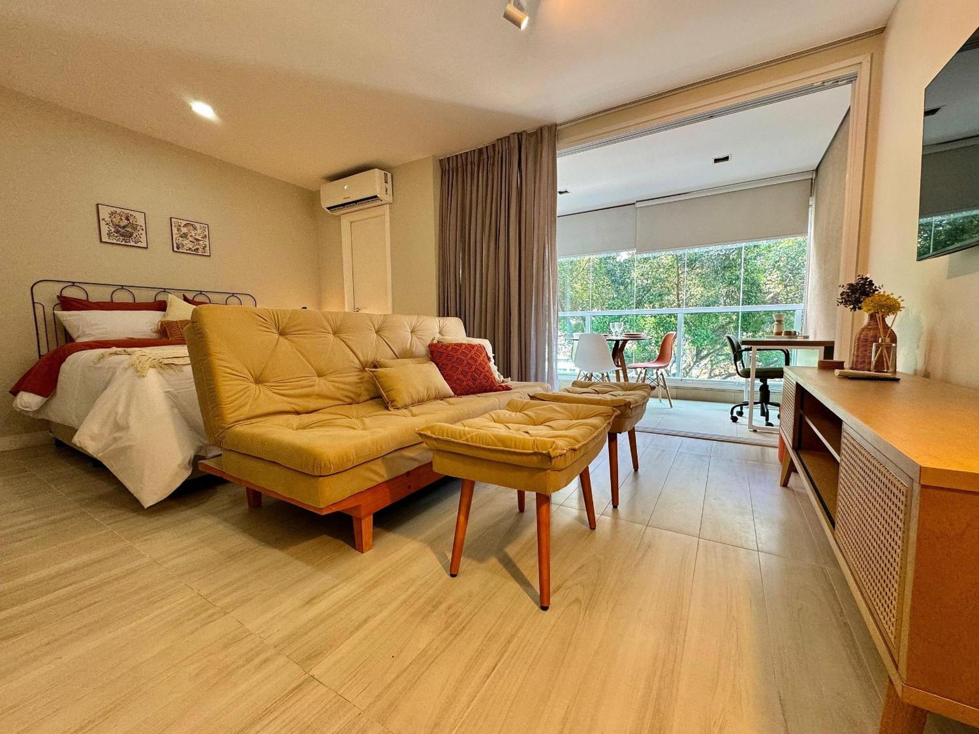 Praca Mada - Anystay Casa de Férias *