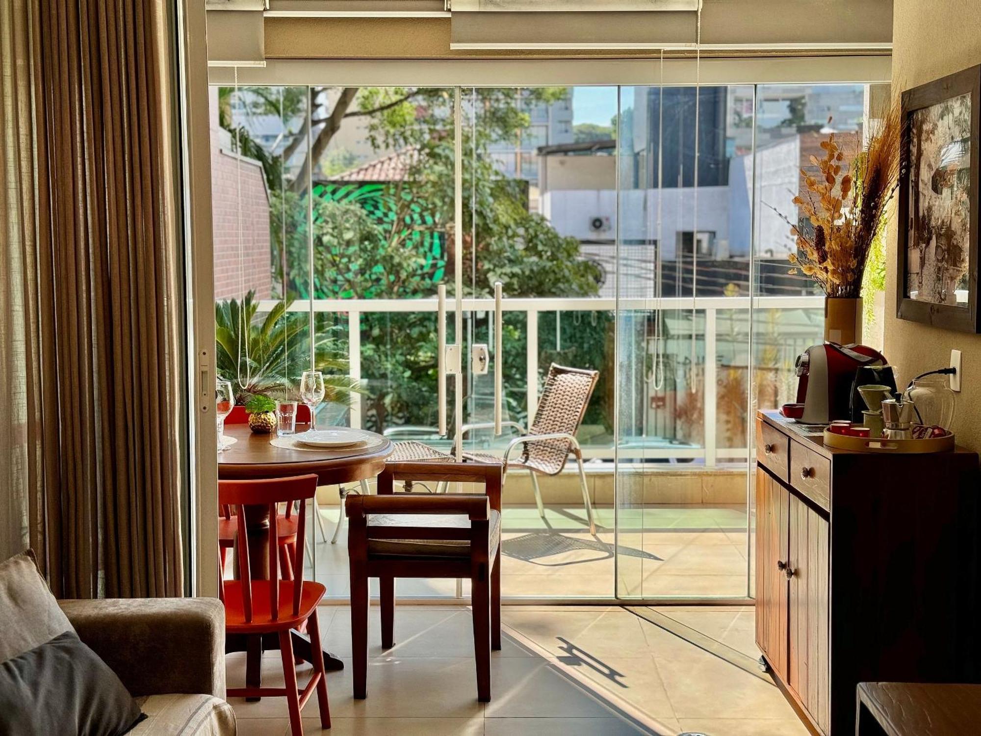 Praca Mada - Anystay Casa de Férias São Paulo